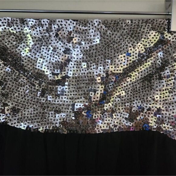 THEORY | Lensley dress strapless sequins black Wool Silk sz 2 - Picture 3 of 5